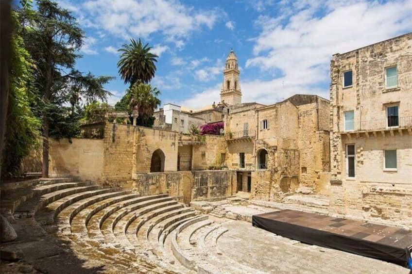 Lecce e Ostuni tour intera giornata (non tour guidato) 