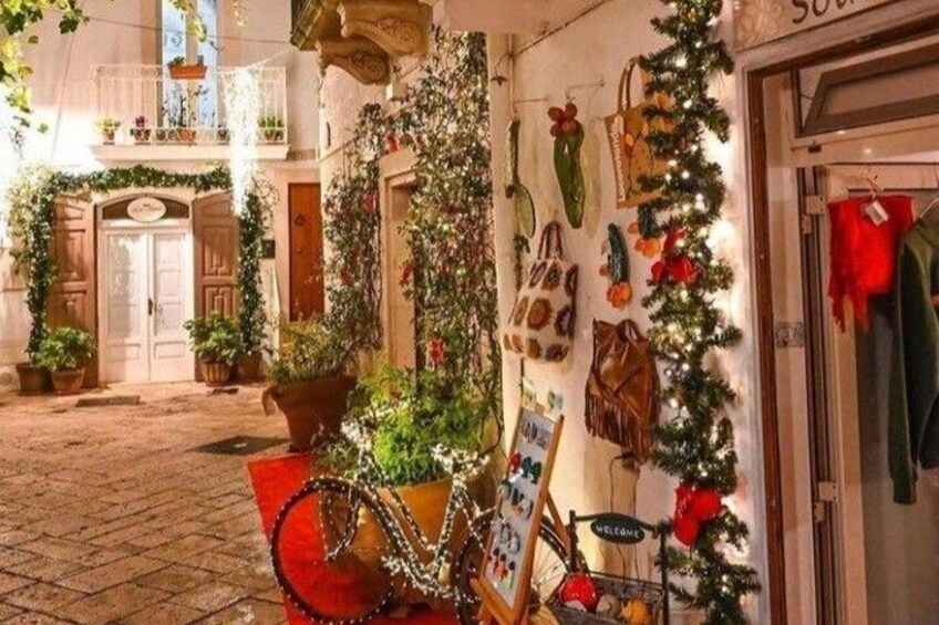 CHRISTMAS EDITION LOCOROTONDO AND ALBEROBELLO Christmas Markets