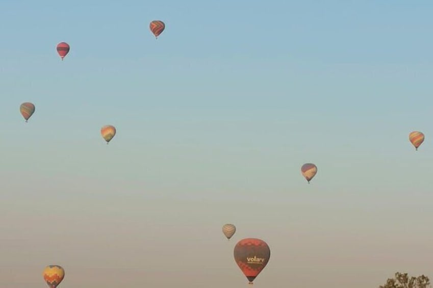 Hot Air Balloon Ride with Tour in Teotihuacan 