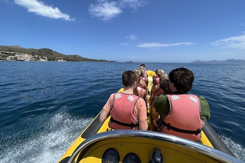 1 Hour of Adrenaline and Speedboat adventure in Alcúdia