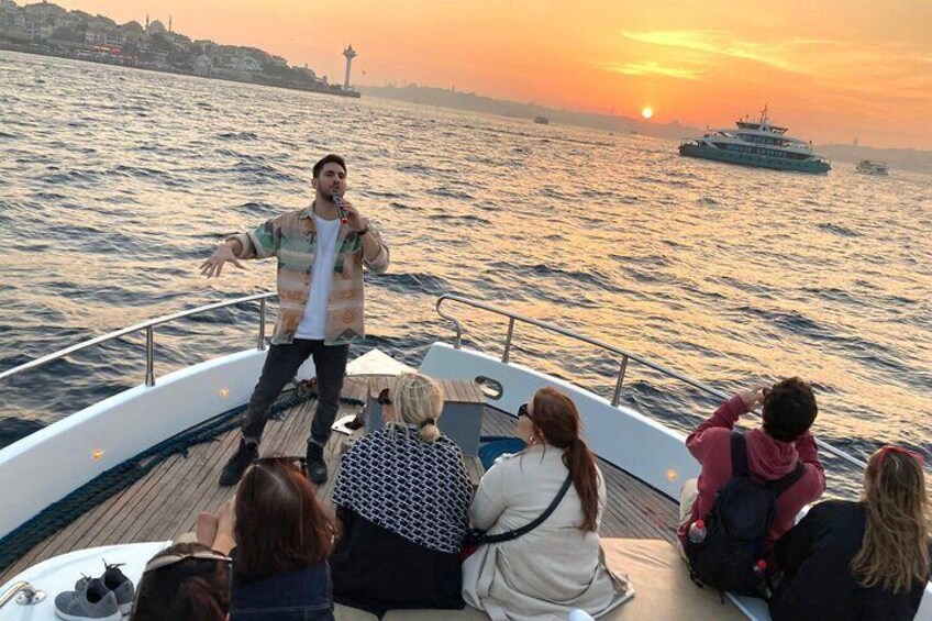 Sunset Cruise Istanbul On Yacht with Snacks and Live Guide