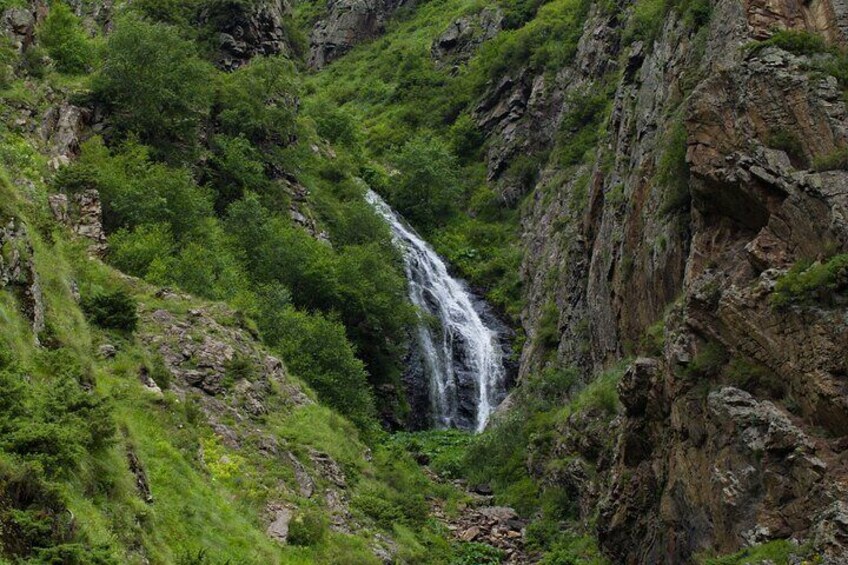 Kazbegi - Half Day Private Tour to Dariali Gorge & Waterfalls