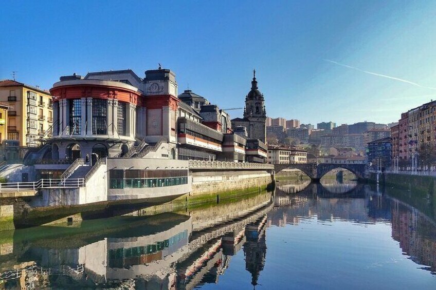 Bilbao City & Guggenheim Museum with Lunch From San Sebastian