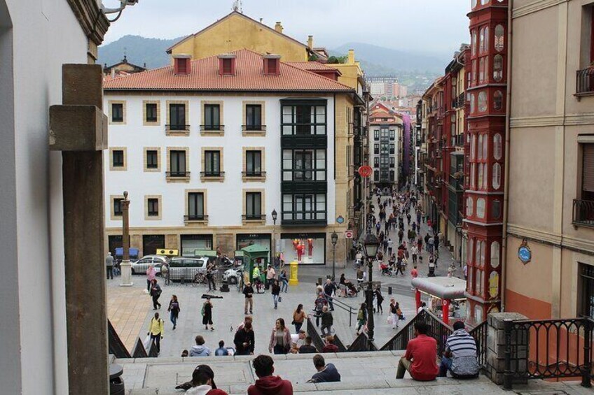 Bilbao City & Guggenheim Museum with Lunch From San Sebastian
