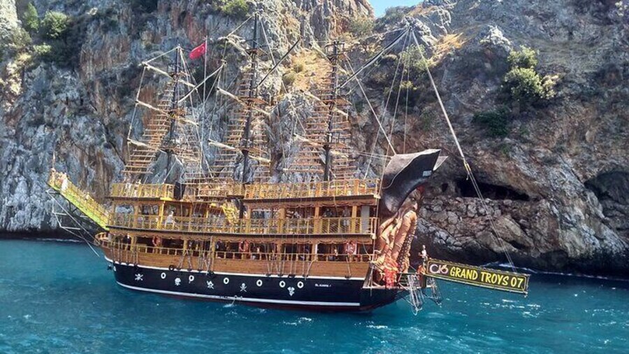 Alanya All Inclusive Pirate Boat Trip With Hotel Transfer