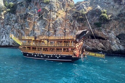 Alanya All Inclusive Pirate Boat Trip With Hotel Transfer