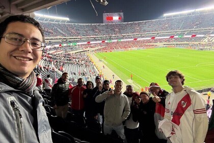 Buenos Aires: bekijk een River Plate-spel in El Monumental met de lokale be...