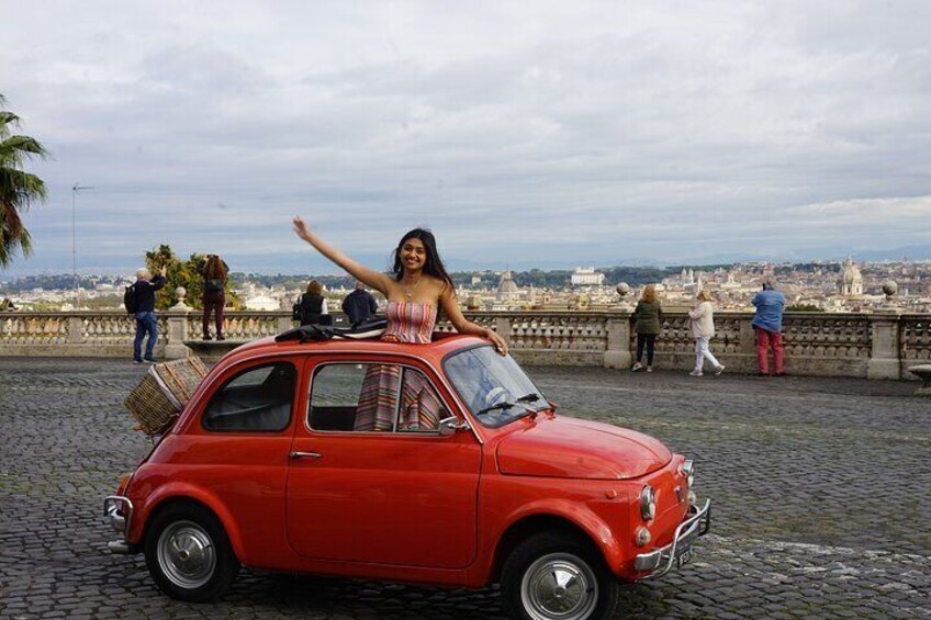 Private Fiat 500 Retro Car Tour with Professional Photoshoot