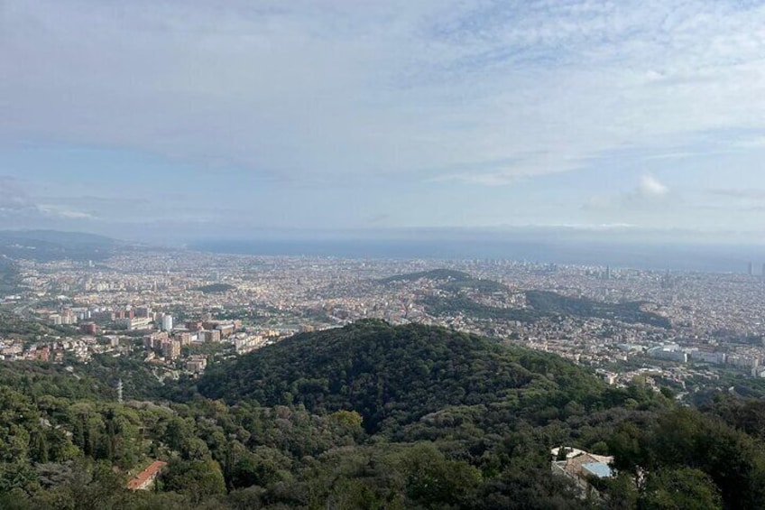 Barcelona: Private motorbike trip to the higuest pick with views