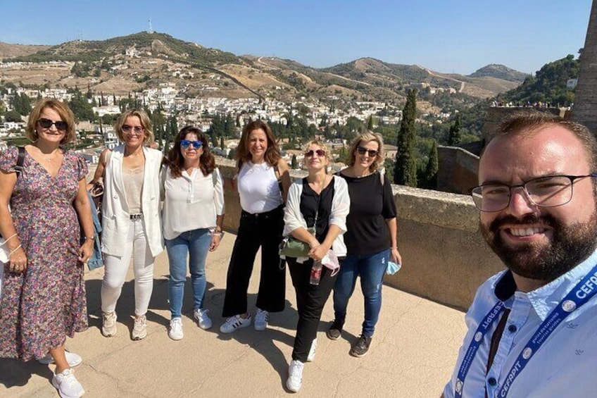 Official Private Alhambra and Generalife Guide (does not include tickets)