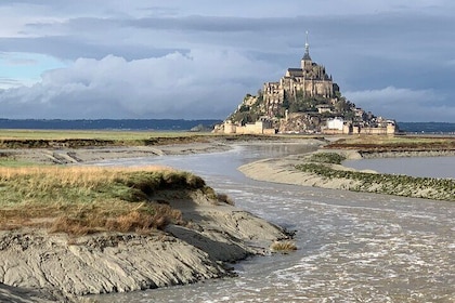 Mont St Michel Small Group Guided Day Tour by Minivan from Paris