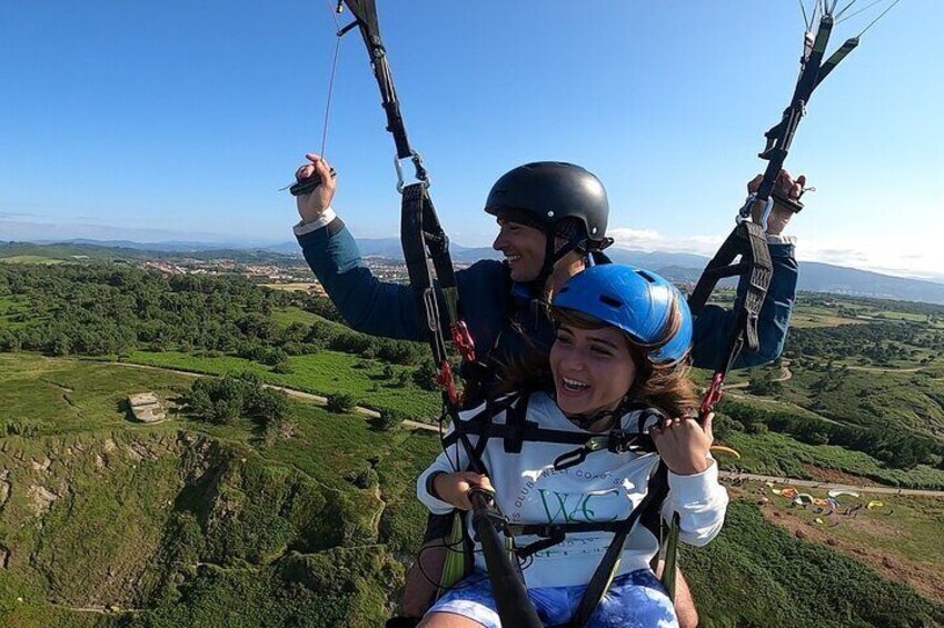 Paragliding flight in Sopelana