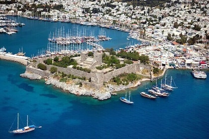 Bodrum Castle and Underwater Archeology Museum with Private Guide