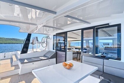 Private Luxury Catamaran Madeira´s Coastline Sailing Tours