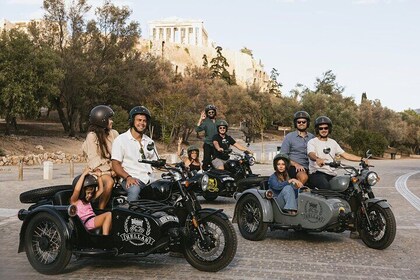 VIP Private Tour of Athens Acropolis & Plaka in a Sidecar