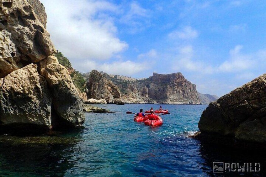 Excursion in Kayak and Hiking along the Route of the Cliffs