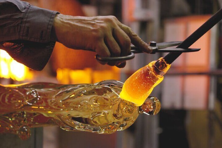 Murano Glass Demo and Water Taxi Transfer to Glass Factory