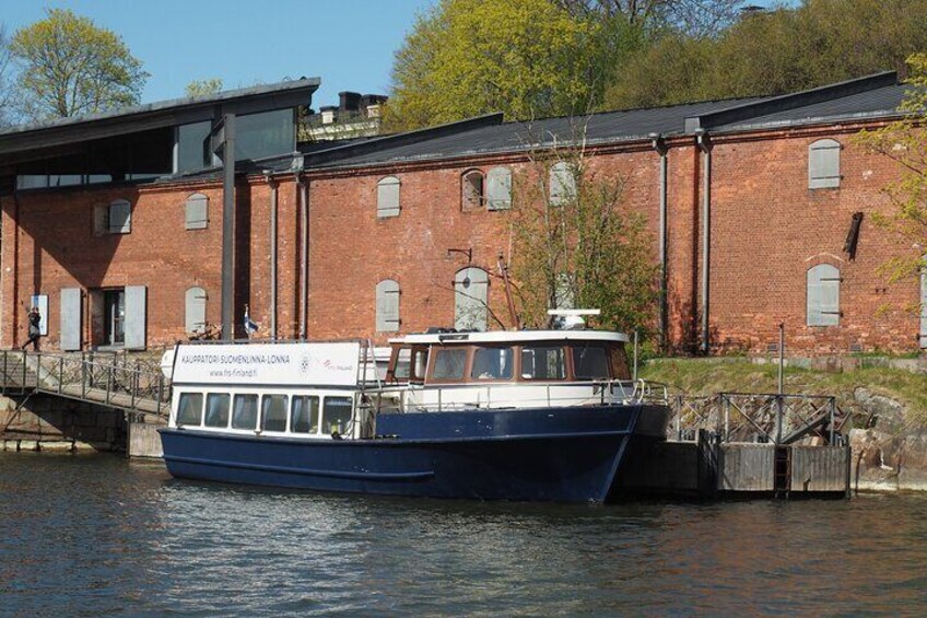 Island Hopping in Helsinki and Suomenlinna Fortress Island