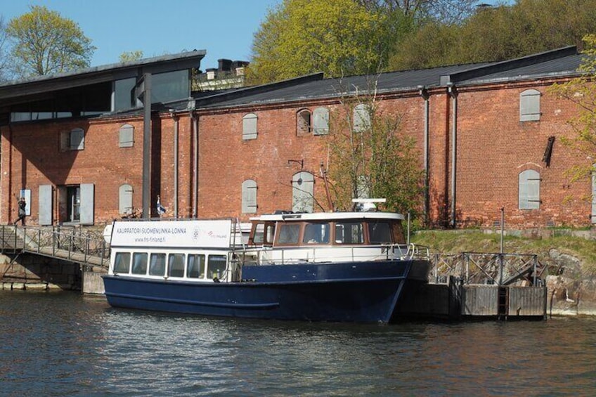 Island Hopping in Helsinki and Suomenlinna Fortress Island