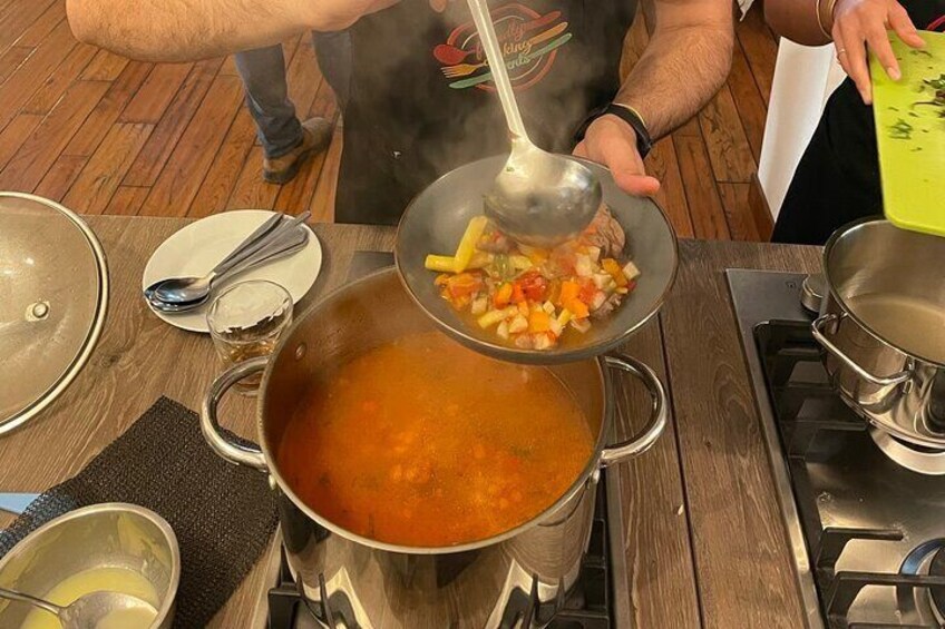 Traditional Romanian Cooking Class in Iasi 