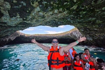 Tour Día Completo a Islas Marietas, Playa Nopalera en Catamarán