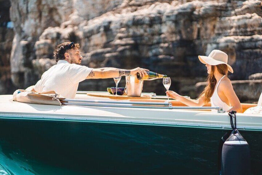 Polignano a Mare: Private Cruise with champagne 2- hours