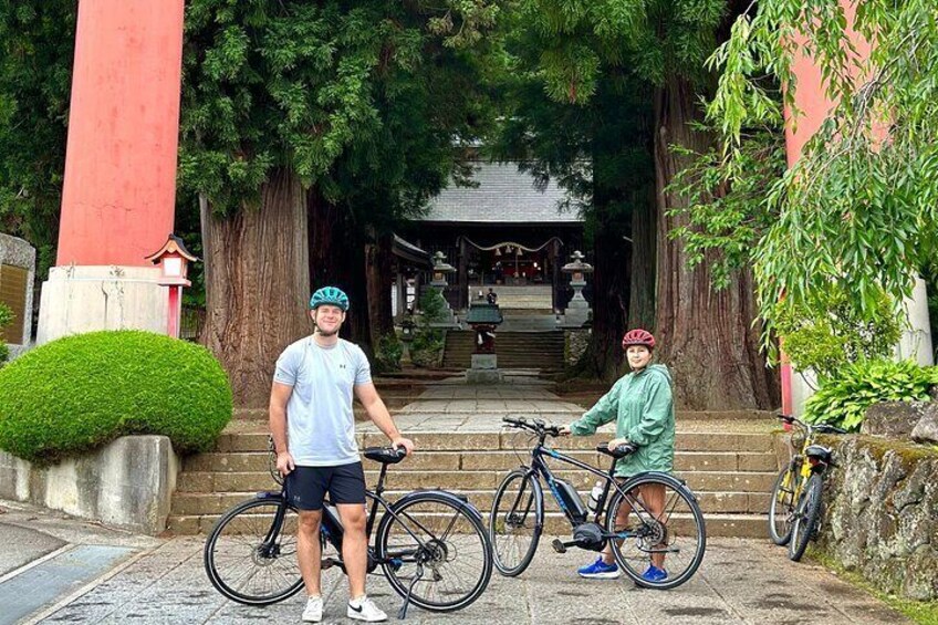 Lake Kawaguchi Explorer: E-Bike Guided Tour 