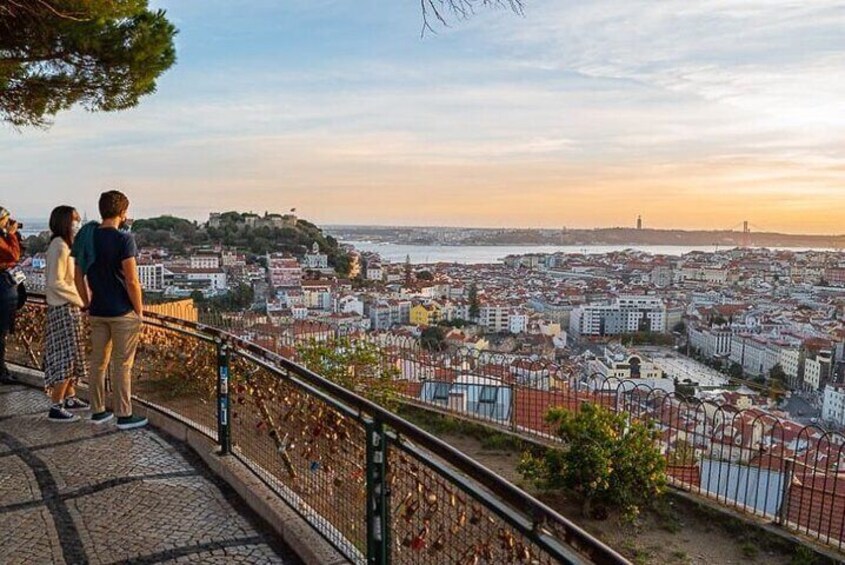 Lisbon Tour Tuk Tuk