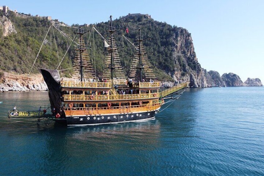 Alanya Grand Pirate Boat Tour
