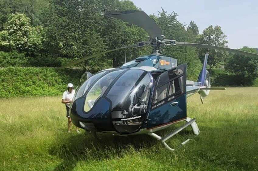 Helicopter Tour on Lake Como with Stop for Aperitif