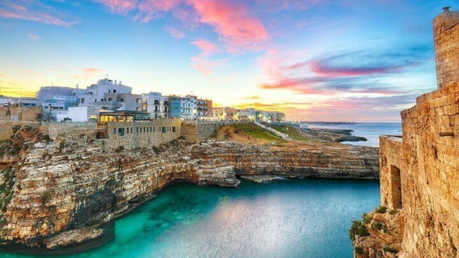 Ostuni, Cisternino and Polignano Small-Group Day Trip from Bari