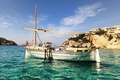 Sailing experience in Eco charter by Malgrat Islands