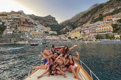 Private boat tour along Amalfi Coast