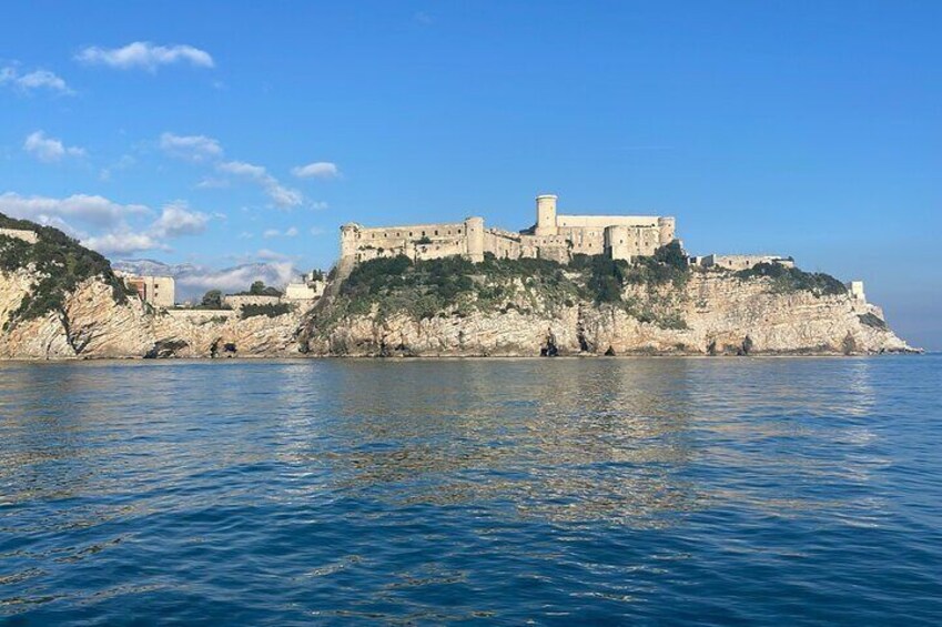 Tourist boat tour of the Gaeta peninsula