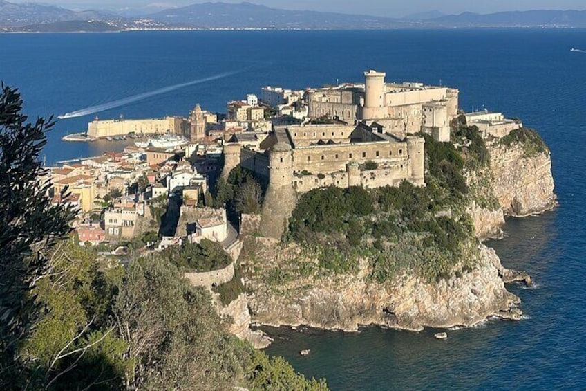 Tourist boat tour of the Gaeta peninsula