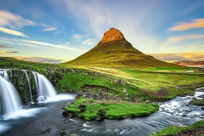 West Iceland: Exclusive Day Tour of Snaefellsnes Peninsula