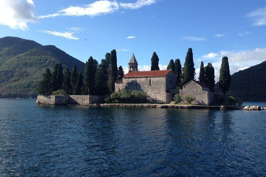 Kotor and Budva Old Town Tour For Cruisers