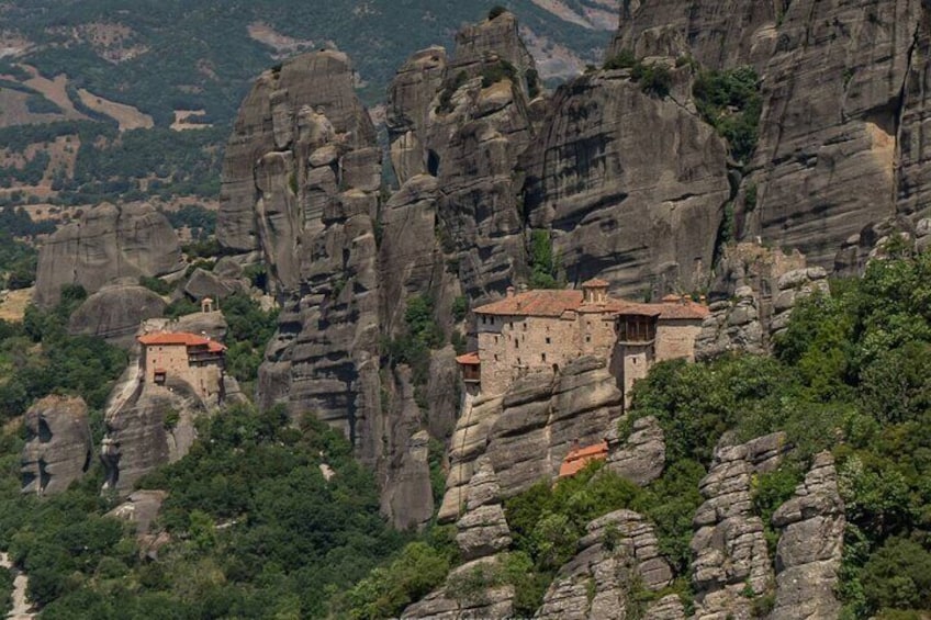 Amazing Morning Meteora Monasteries Tour