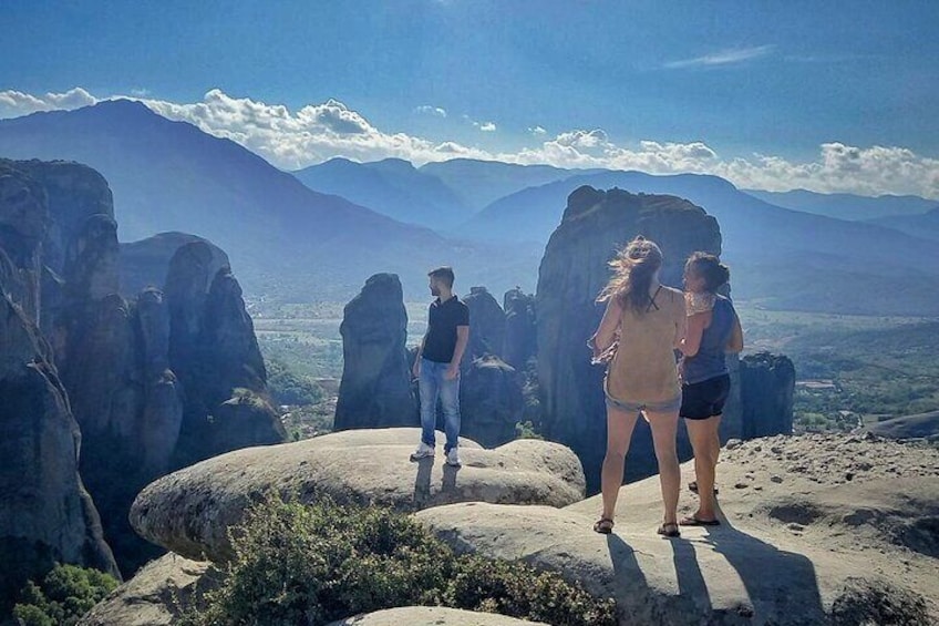 Amazing Morning Meteora Monasteries Tour