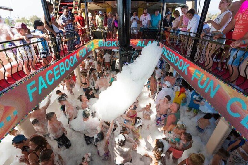 6-Hour Legend Big Kral Boat Tour in Alanya