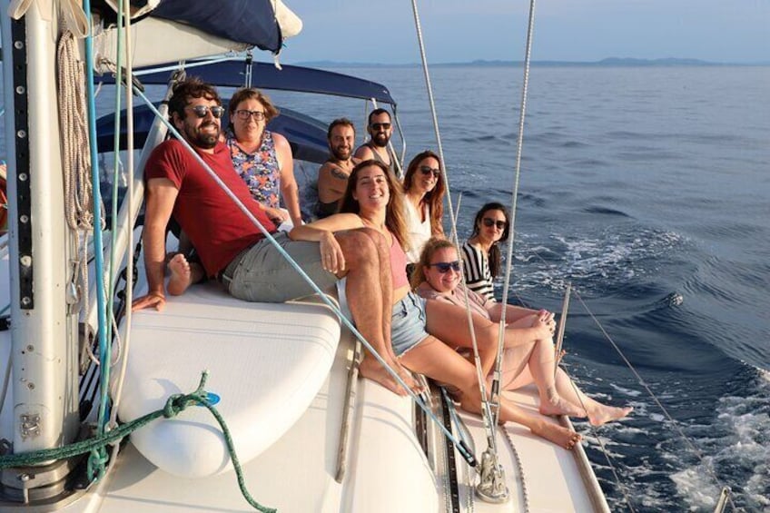 2hrs Private Sailing Tour in Barcelona with Skipper
