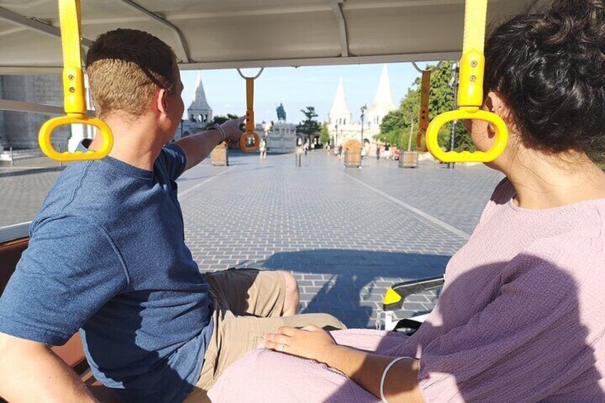 Private Sightseeing Tour using Electric Tuk Tuk Ride in Budapest 