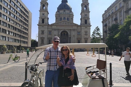 Private Sightseeing Tour using Electric Tuk Tuk Ride in Budapest