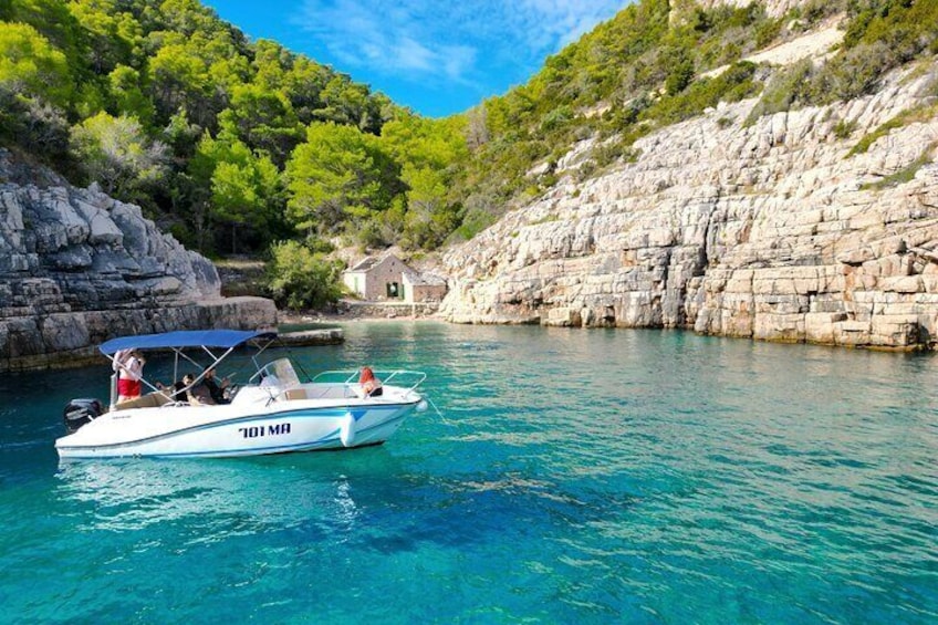 Half-day Speedboat Tour: Explore Hidden Gems of Hvar Island