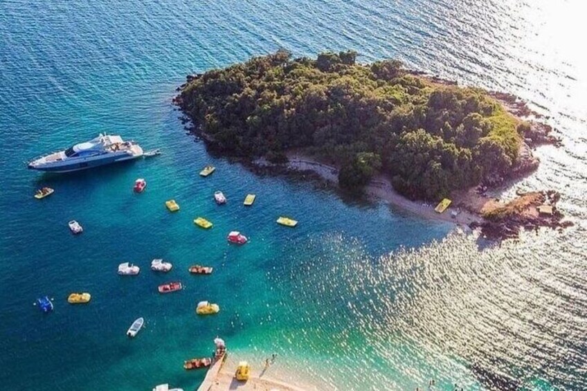 Blue Eye Ksamil Beach, Saranda day tour from Torana Durres golem.