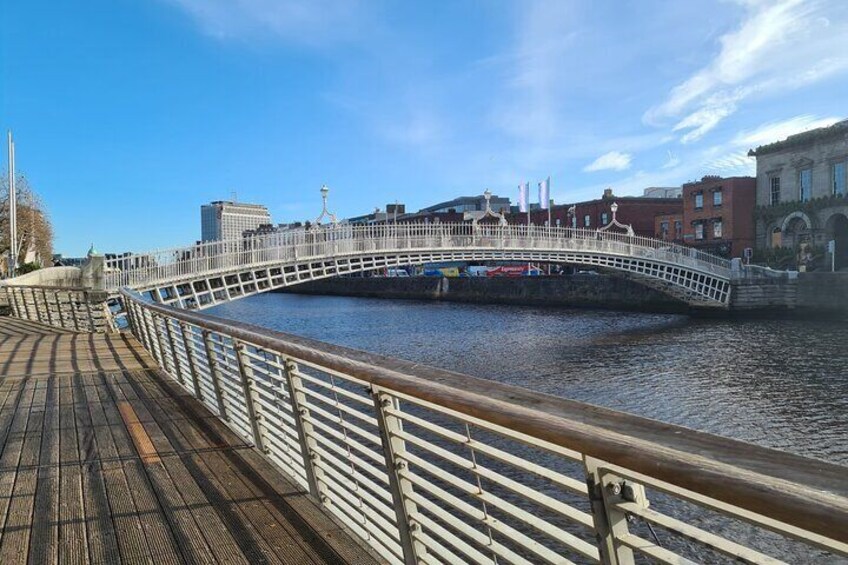 Ha'penny Bridge (Wellington Bridge) Dublin