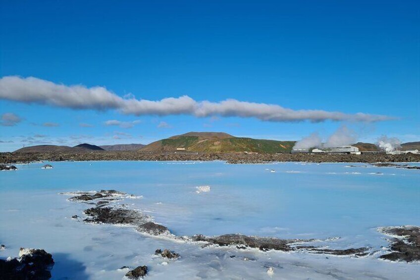 Reykjanes Peninsula Private Volcano Hike and Sky Lagoon Spa Tour
