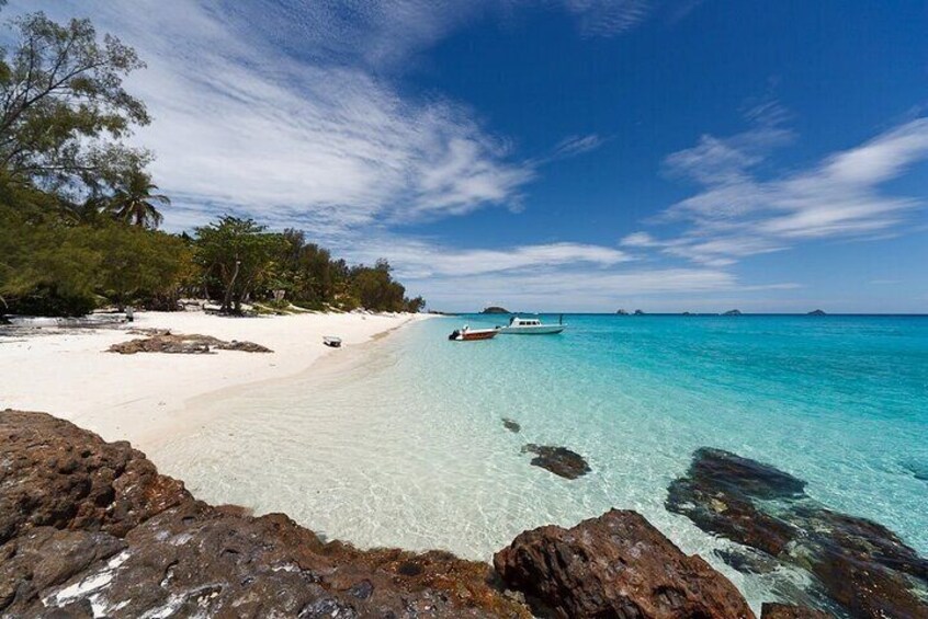 Private Day Tour to Nosy Mitsio with Guide and Lunch