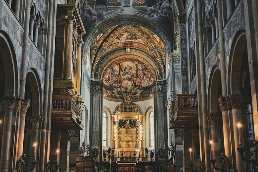 Cathedral, frescoes everywhere!