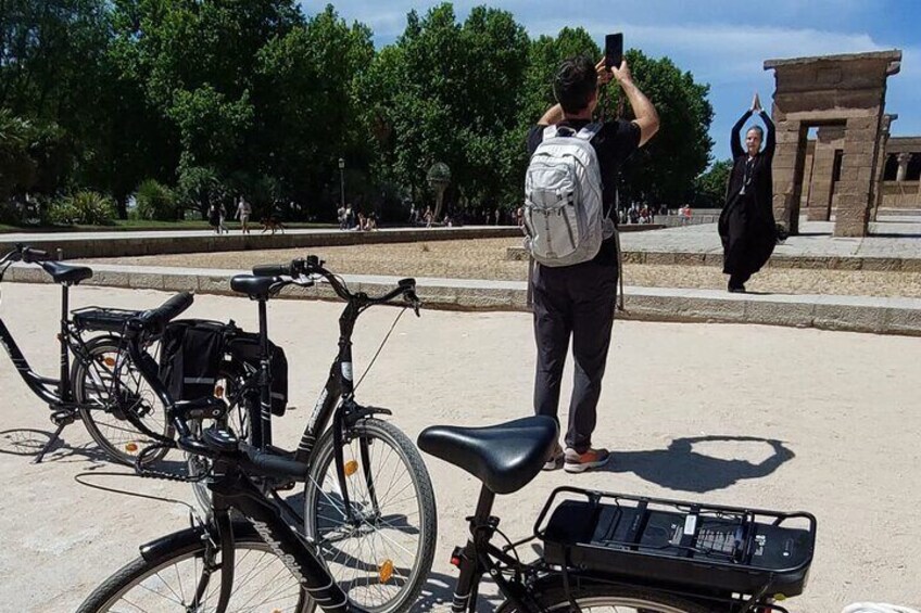 3-Hour Private Tour of Madrid by Bike